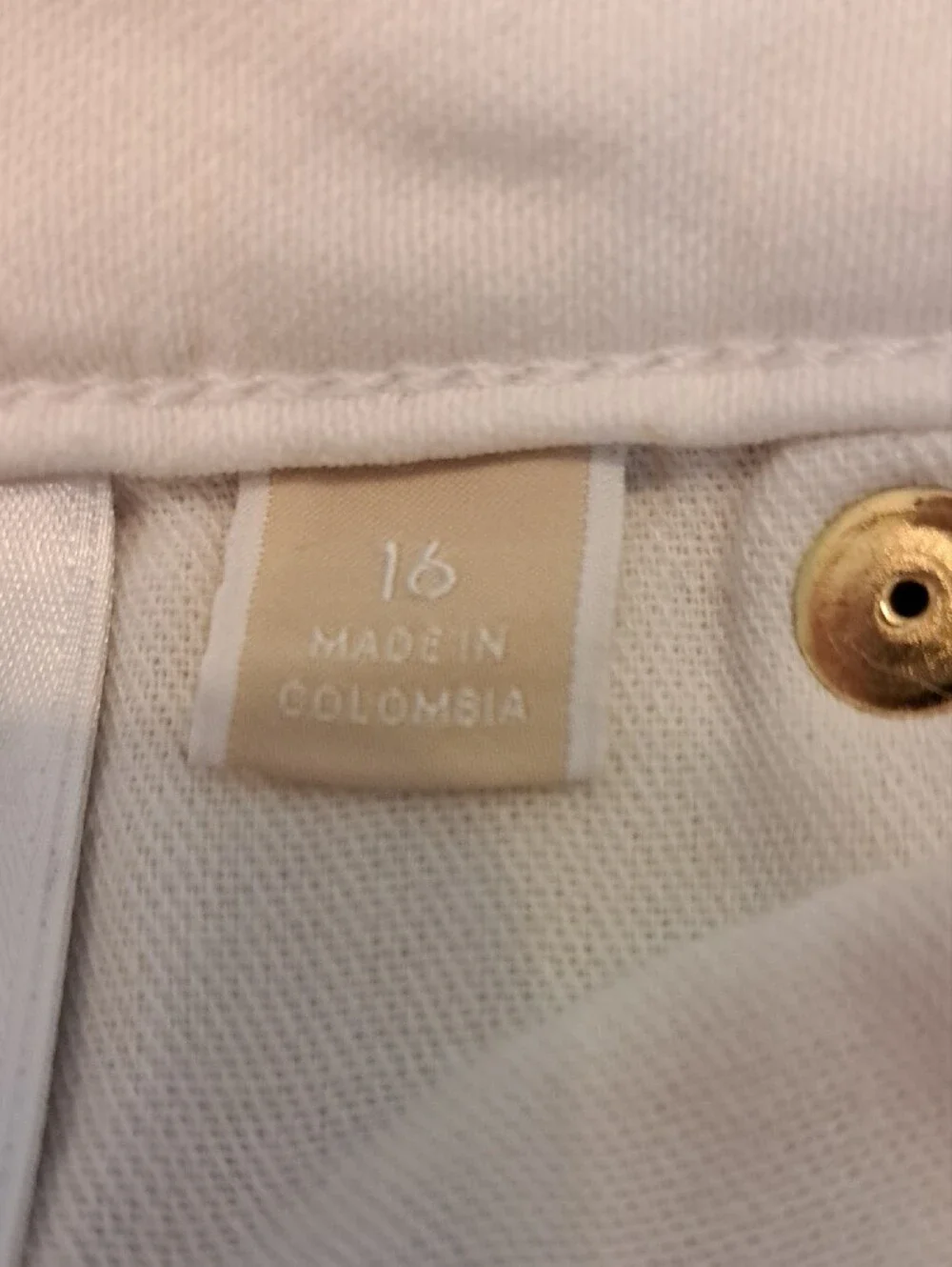 Michael Kors White Skinny Jeans with Gold-Tone Accents